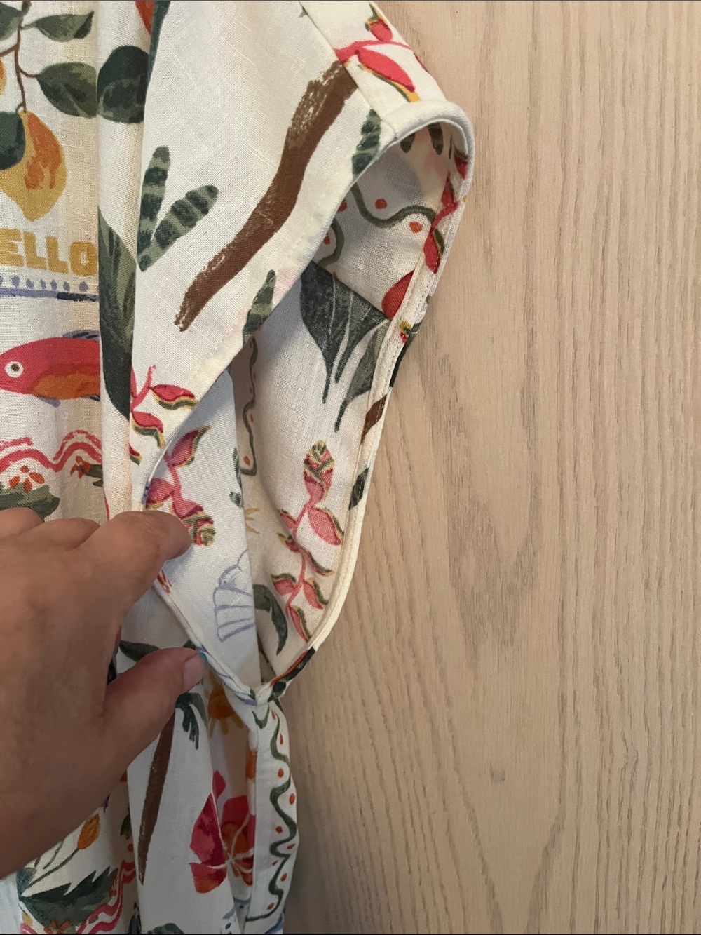 Reitmans Cream Blouse with Multicolor Tropical Print - Picture 3 of 11